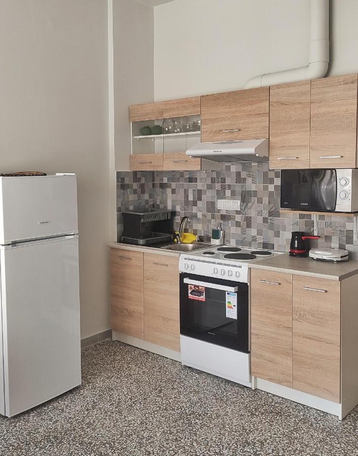 Garnet 1 Apartment Kalamata Luaran gambar
